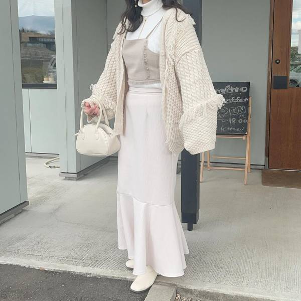 デート服も【しまむら】にお任せ♡ モテる予感しかない！「淡色アイテム」