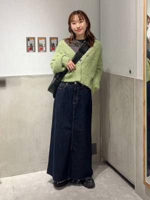 今すぐゲットすべき！【カラーニット】で冬コーデのマンネリ解消に♡