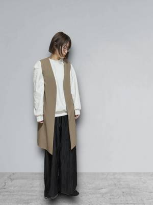 こんなの欲しかった…！形・デザイン・値段どれもありがたい♡「オールシーズン使える」が助かる”万能ロングジレ”