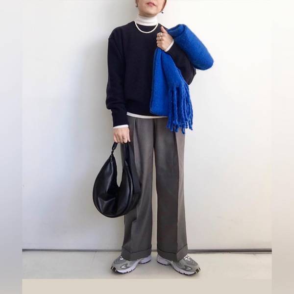 やっぱネイビーがいい♡【ユニクロ】どんなアイテムとも相性抜群◎「シンプルニット」