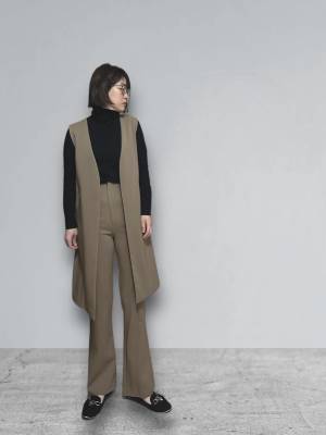 ＜在庫なくなる前に急げぇー！＞【Re:EDIT】シルエット綺麗で穿き心地もバツグンな”フレアボトムス”を発見！！