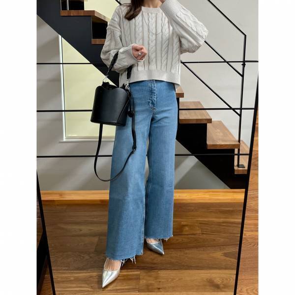 「ショート丈で可愛い」「春にピッタリ」【GU】の”ケーブルクルーネックセーター”×”ワイドボトムス”でコーデ組んでみた♡