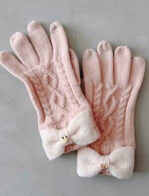 リボンモチーフが可愛い♡【ガーリー手袋】なら、手元までおしゃれ！