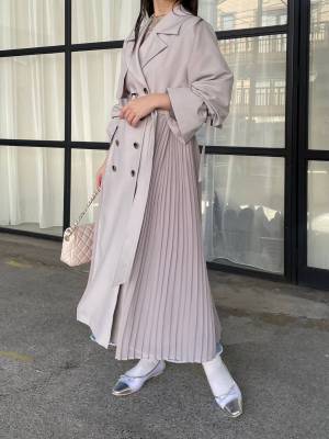 春の装いをアップデート♡ 主役級【個性派トレンチ】でトレンド先取り！