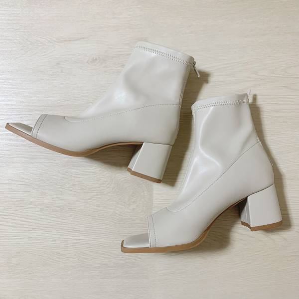 「最高水準」ってそりゃ「人気」だよ…！【GU】「本当に履き心地がいい」”ホワイトブーツ”