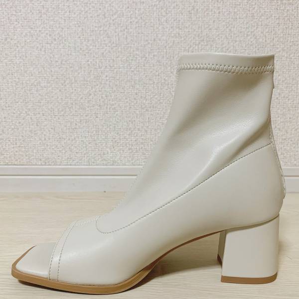 「最高水準」ってそりゃ「人気」だよ…！【GU】「本当に履き心地がいい」”ホワイトブーツ”