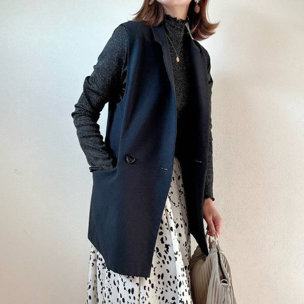 1990円でいいの！？【GU】着回し力抜群♡「ラメハイネックT」