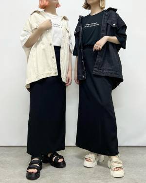 〈数に限りあり！〉「ふかふかで履き心地抜群！」【しまむら】”コラボサンダル”が「脚長効果も抜群◎」