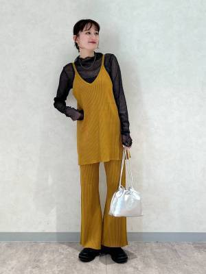 冬はレイヤードで♡ 春まで長ーく着られる！ 最旬【スキントップス】って？