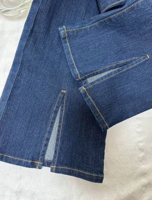 これで「オシャレ上級者になること間違いなし！」【Re：EDIT】の「楽ちんで脚長効果抜群」の”フレアデニムコーデ”