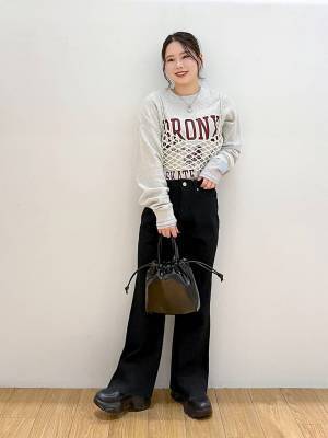 “色チェンジ”で脱マンネリ♡ 着こなし幅広がる【黒デニム】に注目！