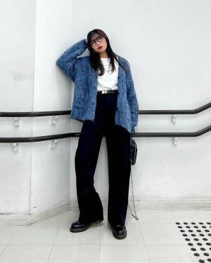 やっぱ『白』最強だわぁ♡【ユニクロ】1枚でも重ね着でも使える「万能ロンT」