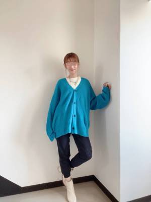 実は難しくないんです…！「カラーアイテム」でオシャレ度UP！【GRL】鮮やか”カラーニット”の着こなし方を紹介