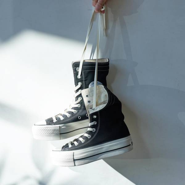 急いで買い足したい！【コンバース】春コーデにぴったり♡「カラフルスニーカー」