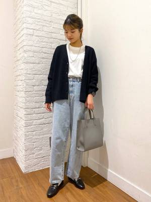 カラーアイテムと相性抜群♡【グローバルワーク】季節問わず大活躍！「黒カーデコーデ」