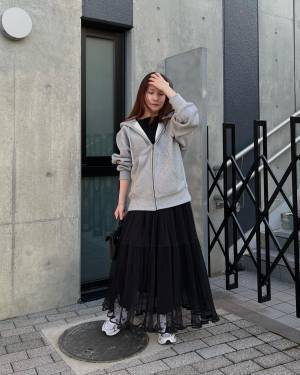 持ってると「とっても助かる」！【GU】「部屋着感が出ない」”スウェットアイテム”コーデ紹介