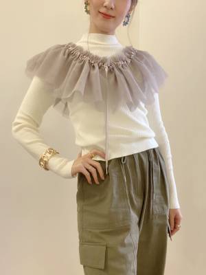 「1つで何通りものアレンジ」「かなり着回せる」【GRL】まさに「神アイテム」な”チュールケープ”がスゴすぎた！