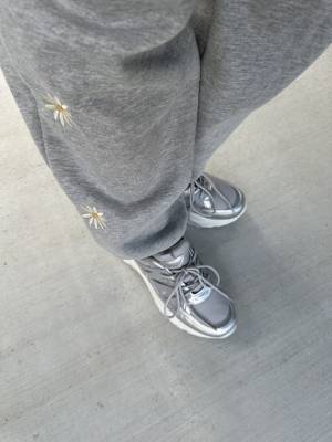 「2024年のオシャレ格上げアイテム」は”シルバー”って知ってた？シルバーアイテムで「トレンド感増し増し」♡