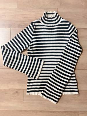 ＜春のボーダーが可愛すぎる♡♡＞【GRL・WEGO】で見つけた！「春まで大活躍間違いなし」な”優秀トップス”