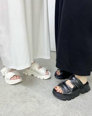 こりゃ見逃せんッ！！【しまむら】完売前にGETしたい♡「高見えサンダル」