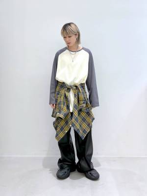 《一点投入で、即オシャレ！》韓国っぽコーデには【ラグランTシャツ】を取り入れて♡