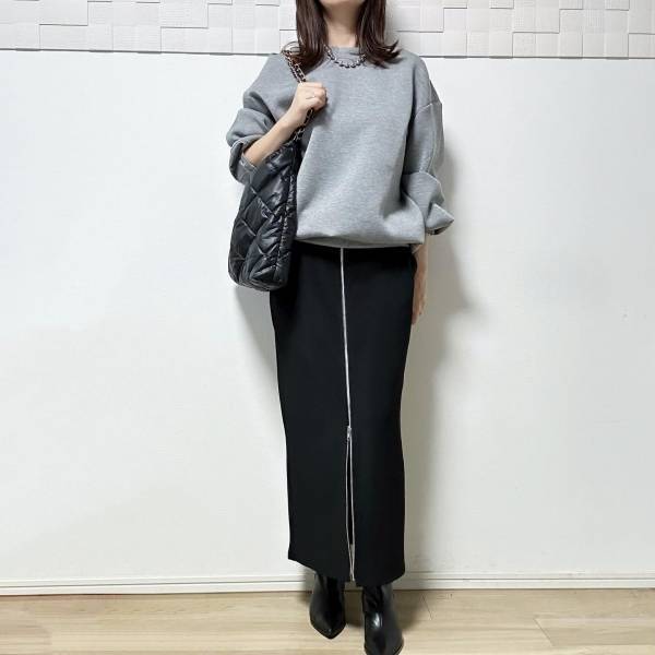 穿いてるだけで褒められちゃう♡【GU】SNSで話題！「フロントジップスカート」