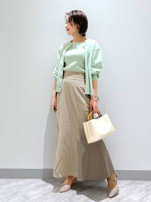 今季は“淡め”がポイント！【グローバルワーク】きれいめ可愛い♡「グリーンカーデ」