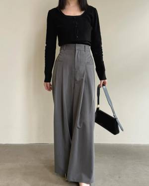 やっぱ『黒』一択でしょ♡【GU】トレンド感、満載！「クロップドカーデ」