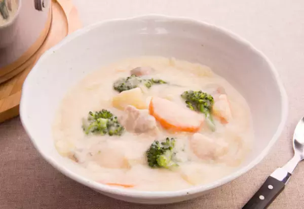 【妻を困らせたシチュー】夫の希望通りに作るが…”いらない宣言”！？その後、目に映る”残酷な光景”に妻落胆…