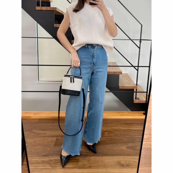 コレ可愛すぎるから「争奪戦」になる予感…♡【UNIQLO】の”Vネックベスト”で夏コーデも完璧！