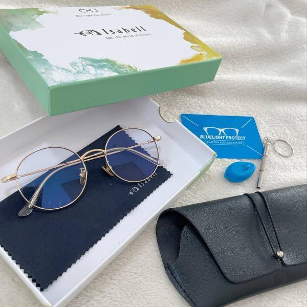 再燃してる！この時期買い足したい！トレンド【伊達メガネ】って？