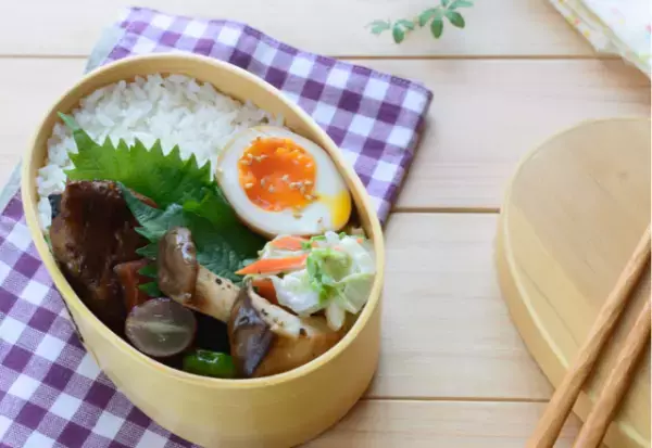 お弁当は”白米だけ”だと食べない夫。だが…”お供”を入れ忘れた！？⇒帰宅後『お弁当箱の中身』を見てうんざり…