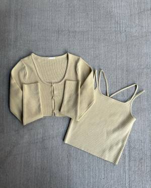 ＜コレ、可愛いよ＞「異素材なのが可愛い」【GU】「お得」な”2ピースアイテム”紹介