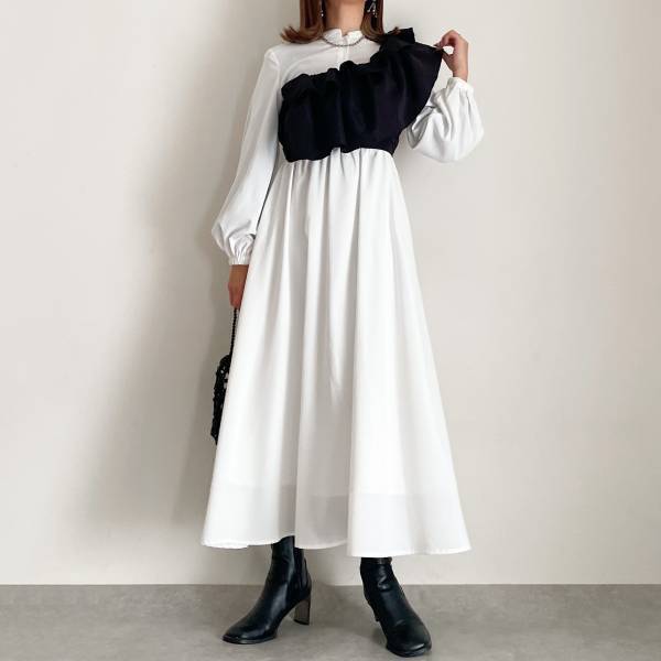 「デートに着ていきたい」♡「SNSで大バズり中」の”ショルダーフリル”が【SHEIN】で876円で買えるってホント！！？