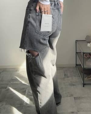 《Helmコラボもうチェックした？》「布タグがアクセント」♡【しまむら】の「コスパ最強」”デニム”！「シルエットの綺麗さに驚き」