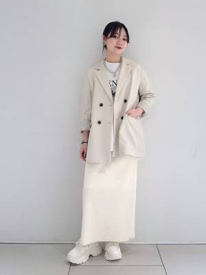 今季、絶対に真似したい！！ 【アイボリージャケット】を使った「春っぽコーデ」が可愛い♡