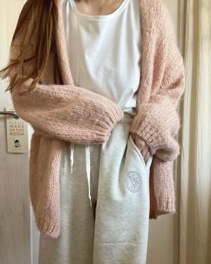 〈え、やば♡〉「可愛いが詰まったスウェット」！？【しまむら】の「コスパ最高」な”ゆるスウェット”が推し！！！