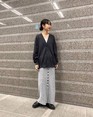 【春の注目スタイリング】シンプルで落ち着く「ノームコアコーデ」