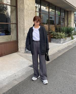 【春の注目スタイリング】シンプルで落ち着く「ノームコアコーデ」