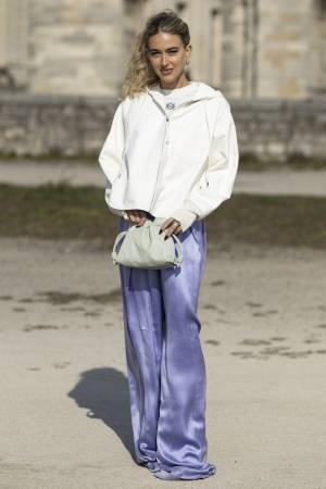 この春も「パステルカラー」で華やぐ！ 軽やかコーデ5選【ストリートスナップ】