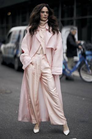 この春も「パステルカラー」で華やぐ！ 軽やかコーデ5選【ストリートスナップ】