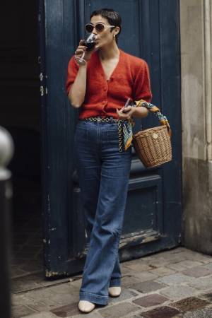 「スカーフ」で洒落感を倍増！ アレンジの幅が広がる活用術５選【ストリートスナップ】