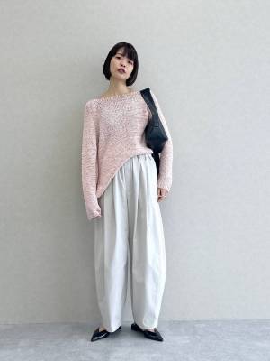 ほんのりピンクで大人可愛く♡ ヘルシーに着こなしたい【春っぽコーデ】