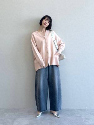 ほんのりピンクで大人可愛く♡ ヘルシーに着こなしたい【春っぽコーデ】