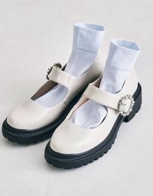 ガーリーに履きこなせる♡【厚底シューズ】