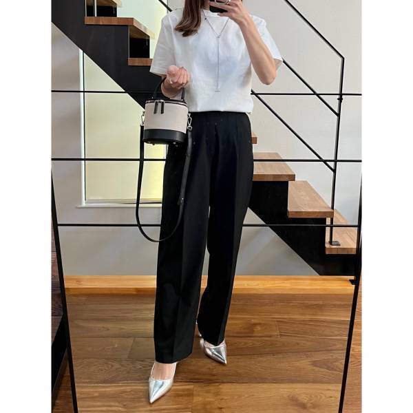 「一年中大活躍」！！【UNIQLO】のサイズ違いでも欲しくなる！”クルーネックＴシャツ”を使った春の着回しコーデ3選♡