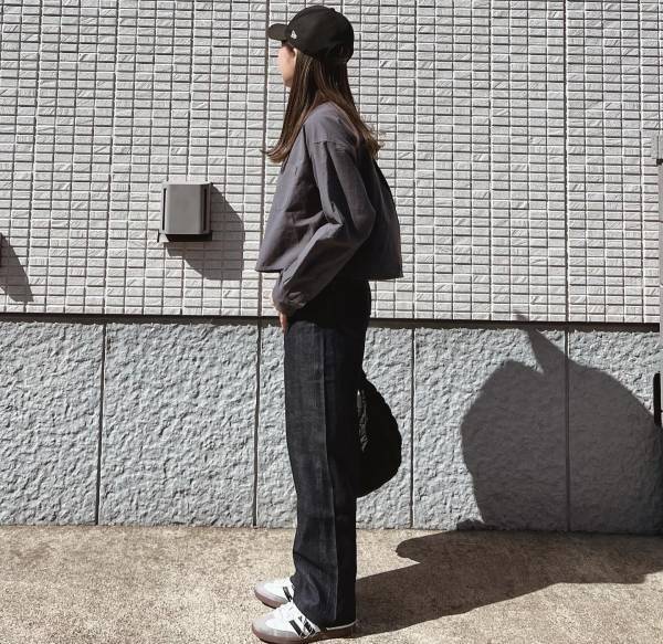 新作が「良すぎました」！！『2色買い』するほどオススメ！【UNIQLO：Ｃ】”新作デニム”が「どこから見ても形綺麗すぎる」