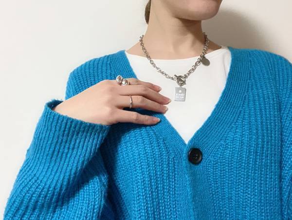 《1枚で何通りも！？》「計算しつくされたサイズ感」♡【ユニクロ】名品の”白ロンT”コーデ3選！