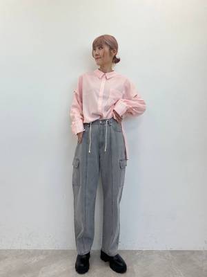 【カーゴ × デニム】って最高♡ 万能パンツで「最旬カジュアルコーデ」