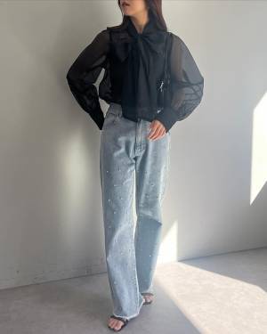 この春、重宝間違いナシッ！きれい見え半端ない♡【ボウタイトップス】